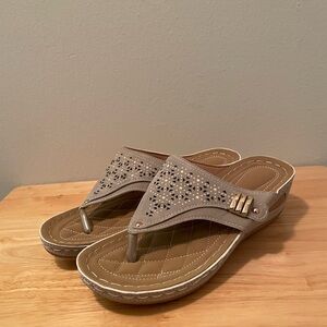 Women's Beige Sandals